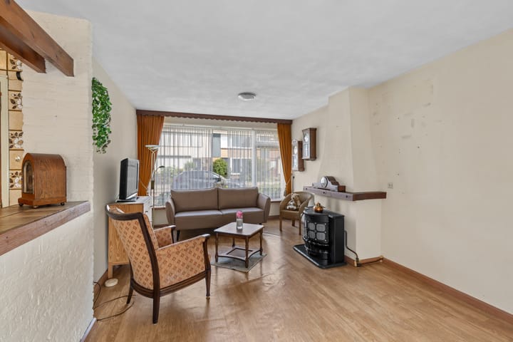 Foto 7 van Van Goghlaan 254