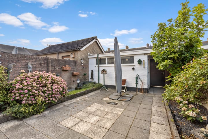 Foto 30 van Van Goghlaan 254