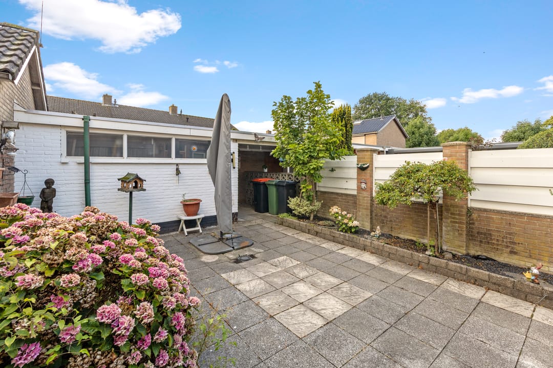 Foto 31 van Van Goghlaan 254