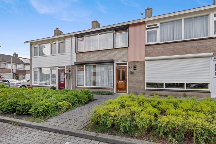 Foto 37 van Van Goghlaan 254