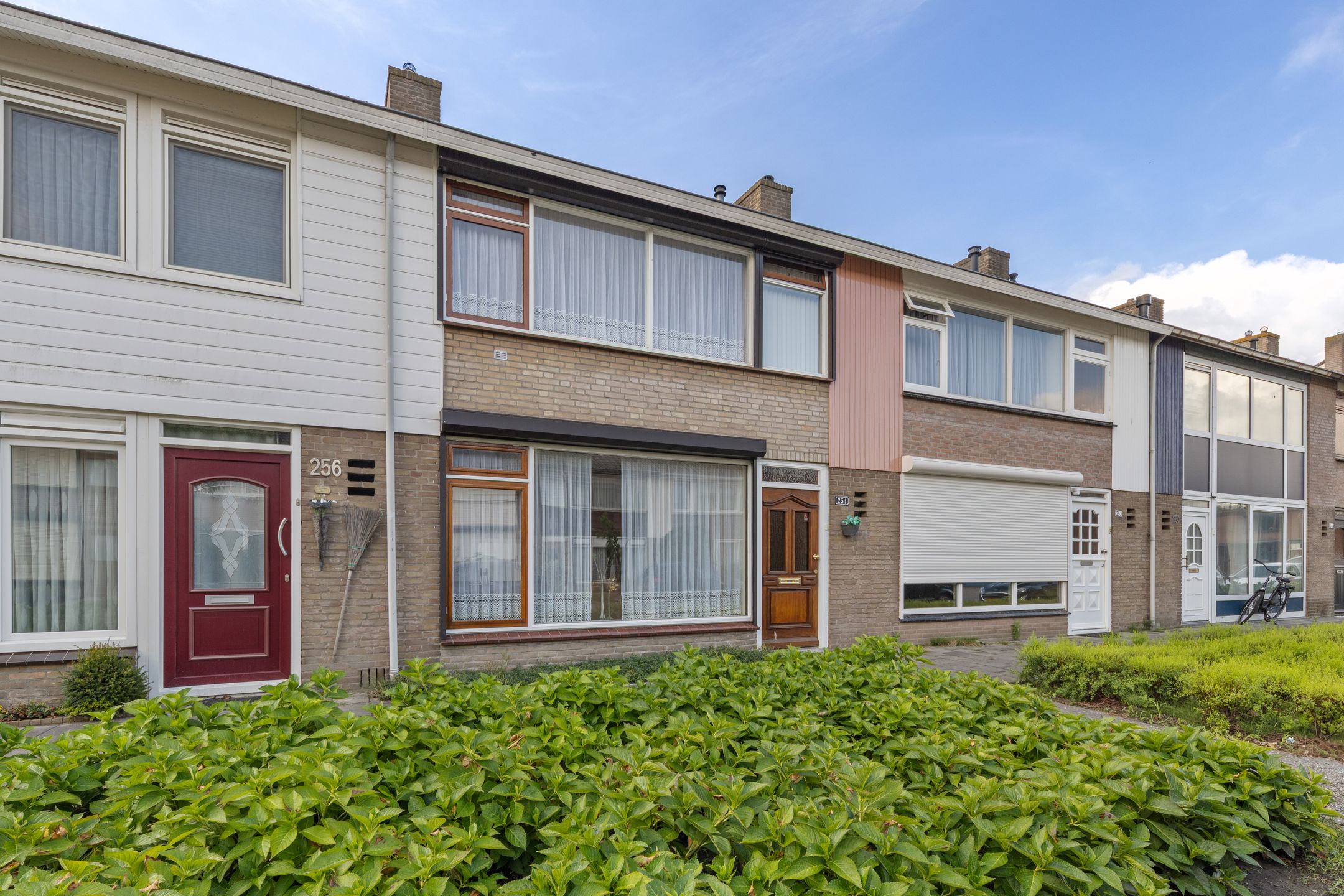 Foto 39 van Van Goghlaan 254