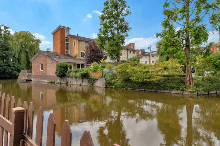 Photo 2 of Kees van Hasseltstraat 10