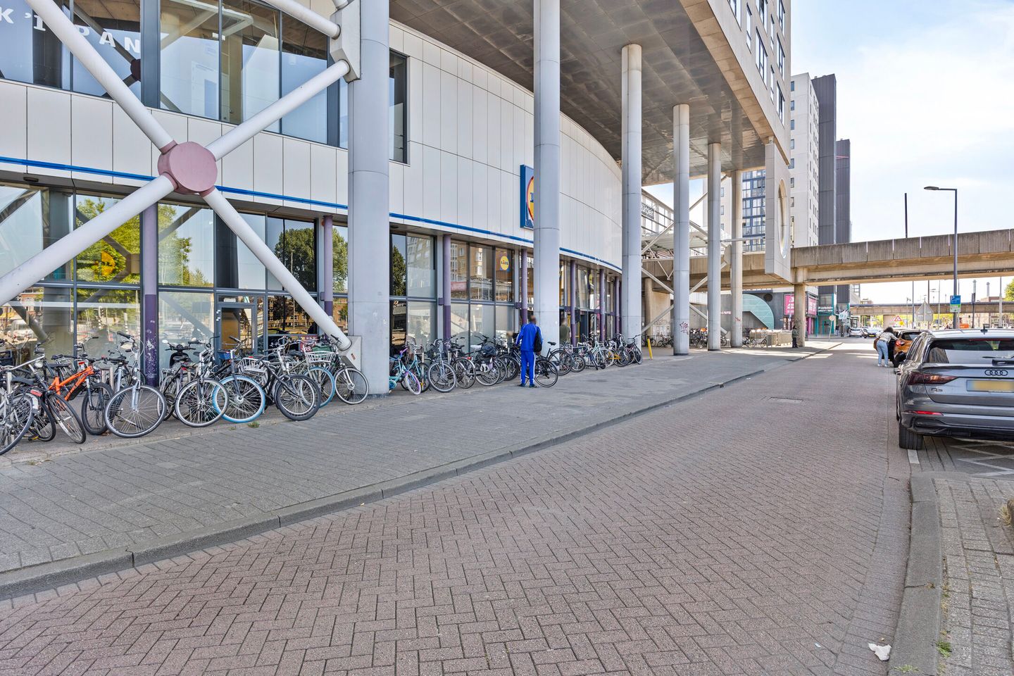 Foto 40 van Zuidplein 598