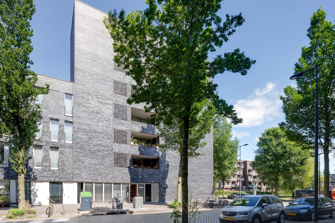 Photo 43 of Erich Salomonstraat 412