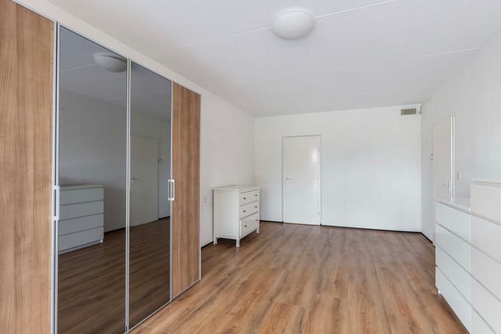 Photo 12 of Loolaan 41-40