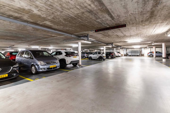 Photo 21 of Loolaan 41-40