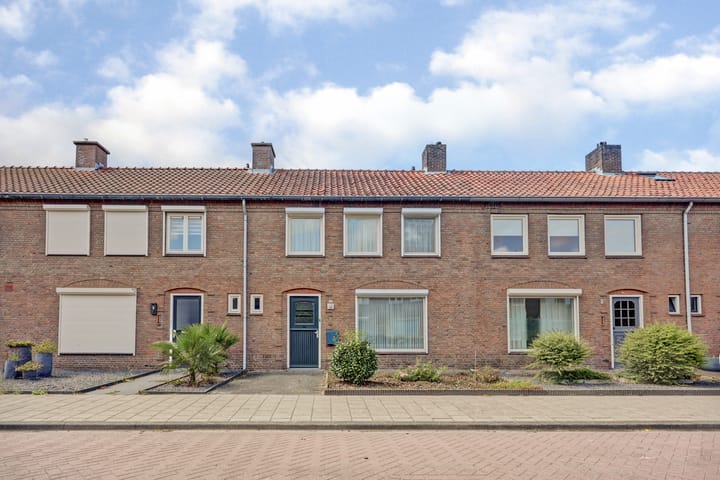 Foto 1 van Albrecht Rodenbachstraat 10