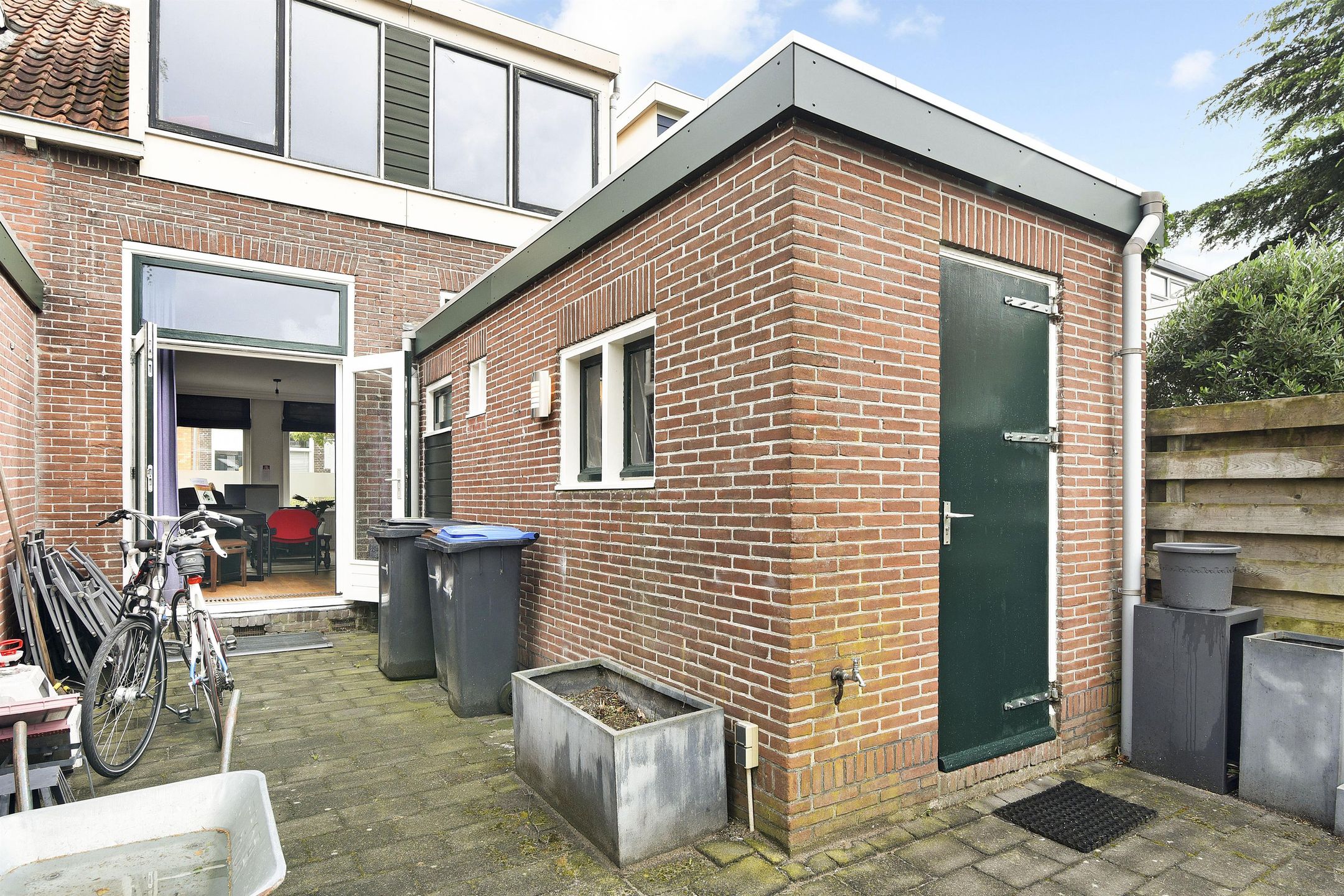 Photo 18 of Vooruitstraat 16