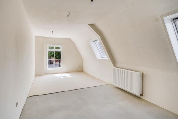 Photo 2 of Schoolstraat 14-B