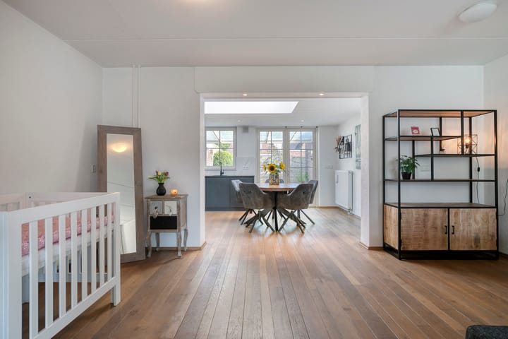 Foto 14 van van Myrlaerstraat 10