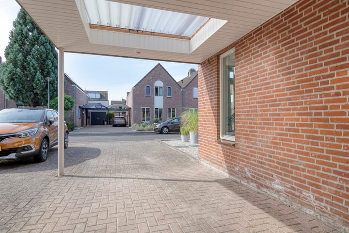 Foto 46 van van Myrlaerstraat 10