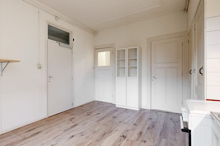 Photo 9 of Middelweg 28