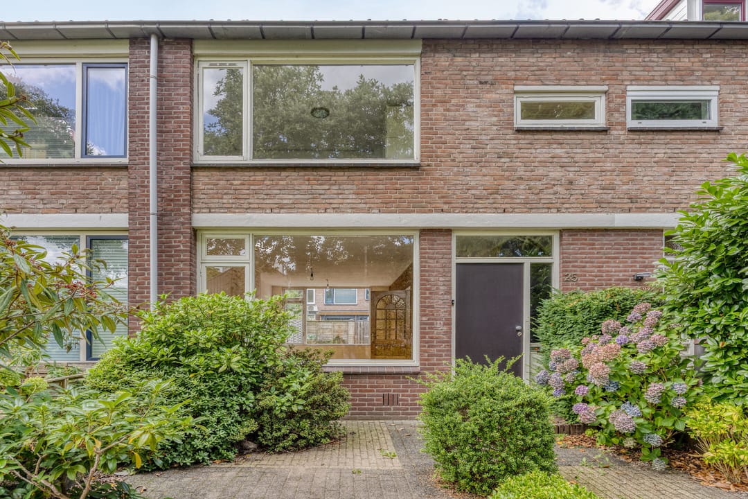 Photo 1 of Agaatstraat 25