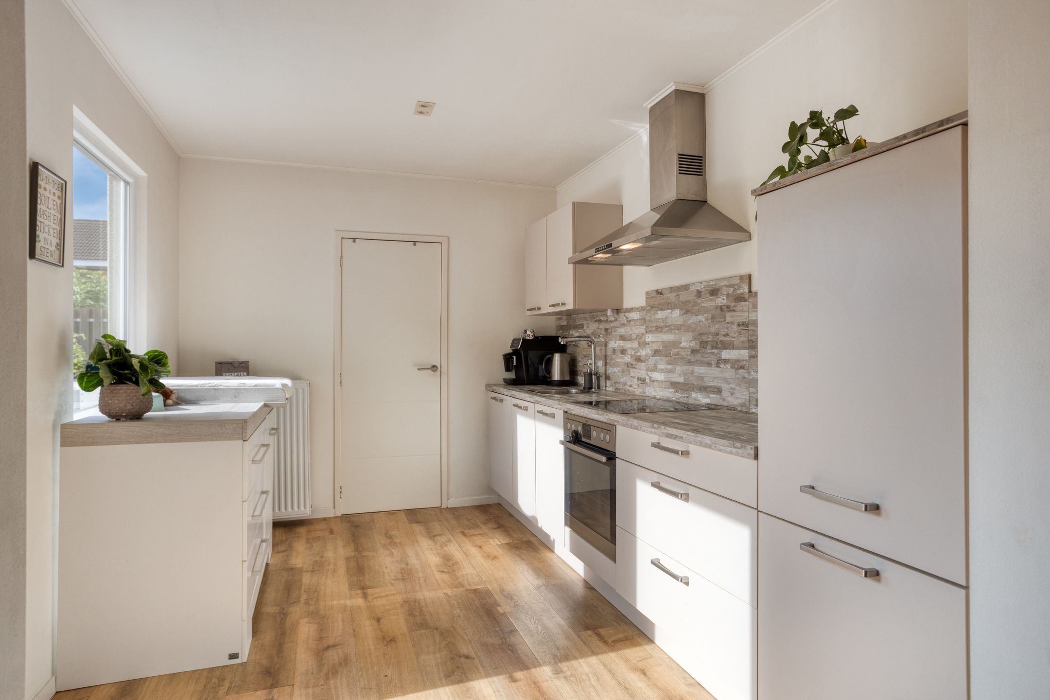 Photo 12 of Wethouder Broersstraat 14