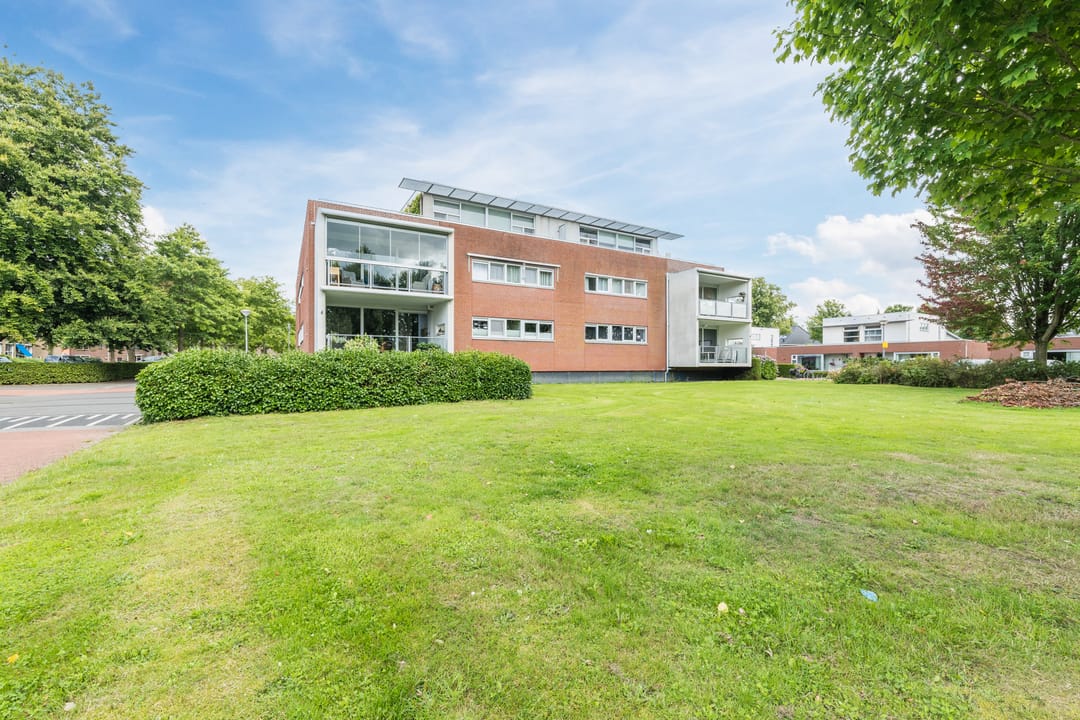 Foto 2 van Esdoornlaan 9