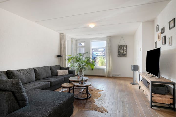 Foto 2 van van Myrlaerstraat 10