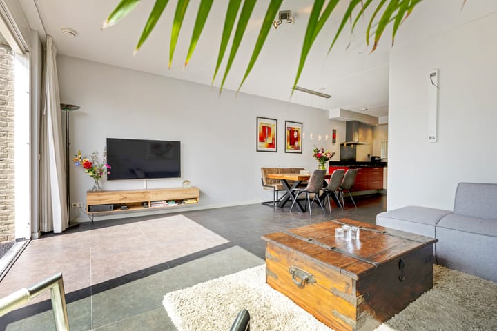 Photo 5 of Poelruitstraat 26