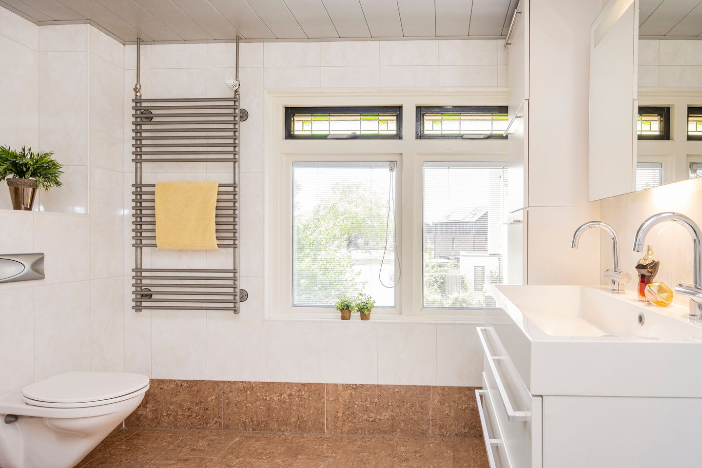 Foto 19 van Woolderesweg 98