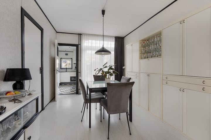 Photo 9 of Buys Ballotstraat 40