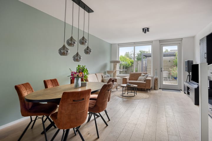 Foto 8 van Dominee Bakkerushof 63