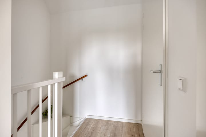 Foto 20 van Dominee Bakkerushof 63