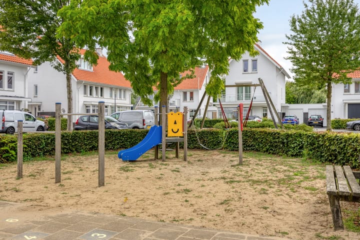 Foto 32 van Dominee Bakkerushof 63