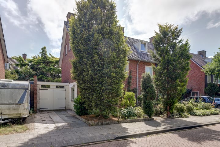 Foto 8 van Willem Klooslaan 62