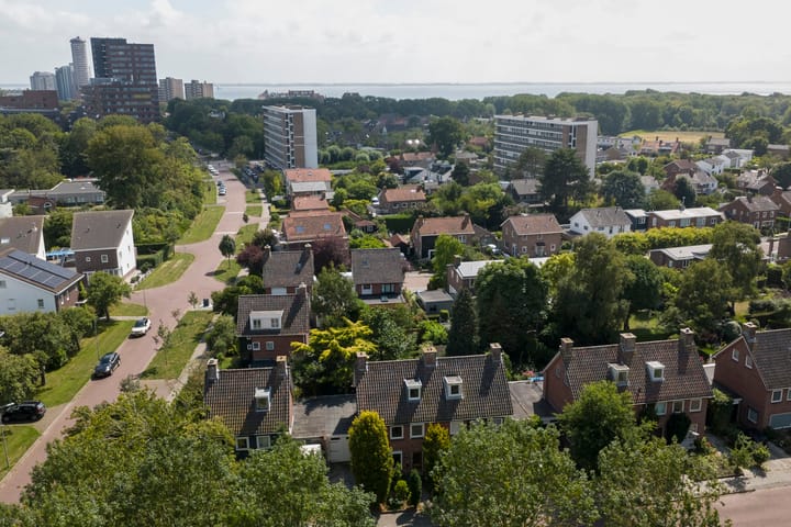 Foto 41 van Willem Klooslaan 62