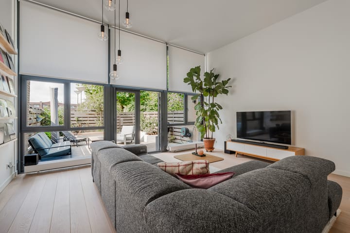 Foto 7 van L. Springerstraat 64