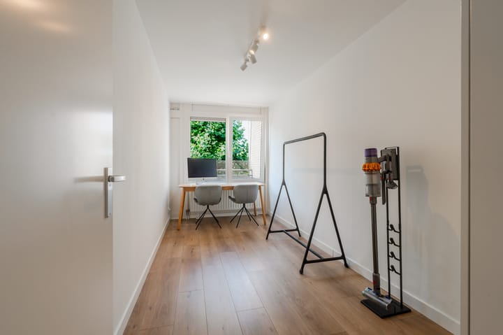 Foto 24 van L. Springerstraat 64