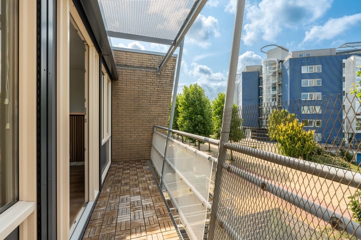 Foto 32 van L. Springerstraat 64