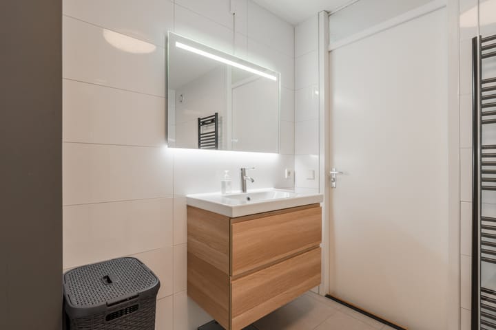 Foto 34 van L. Springerstraat 64