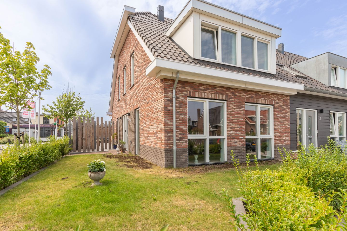 Foto 1 van Dokter Stapenséastraat 24