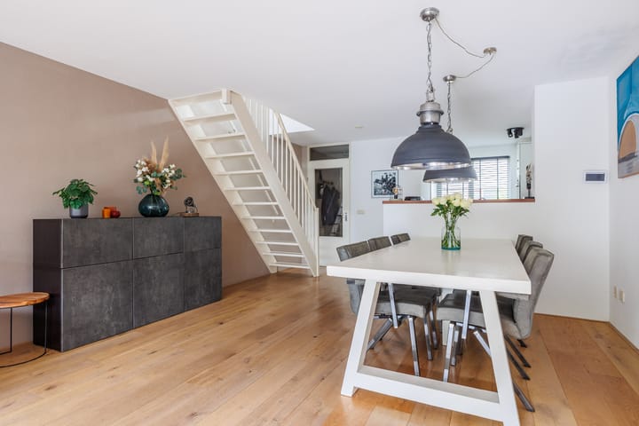 Foto 15 van Bohrstraat 33