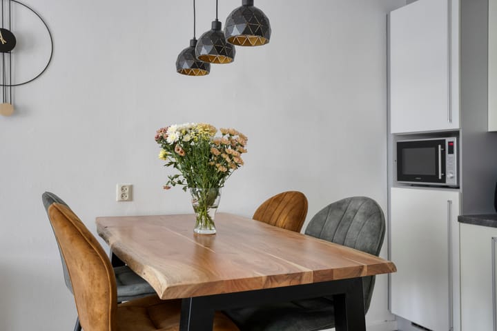 Foto 14 van Adelbert van Scharnlaan F 57