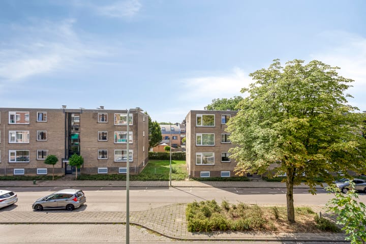 Foto 23 van Adelbert van Scharnlaan F 57