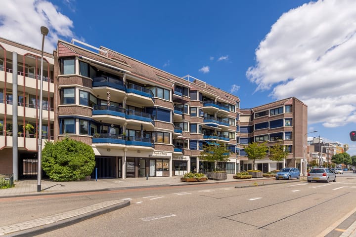 Photo 1 of Parallelweg 24