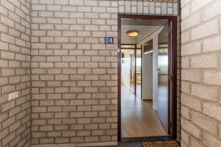 Photo 18 of Parallelweg 24