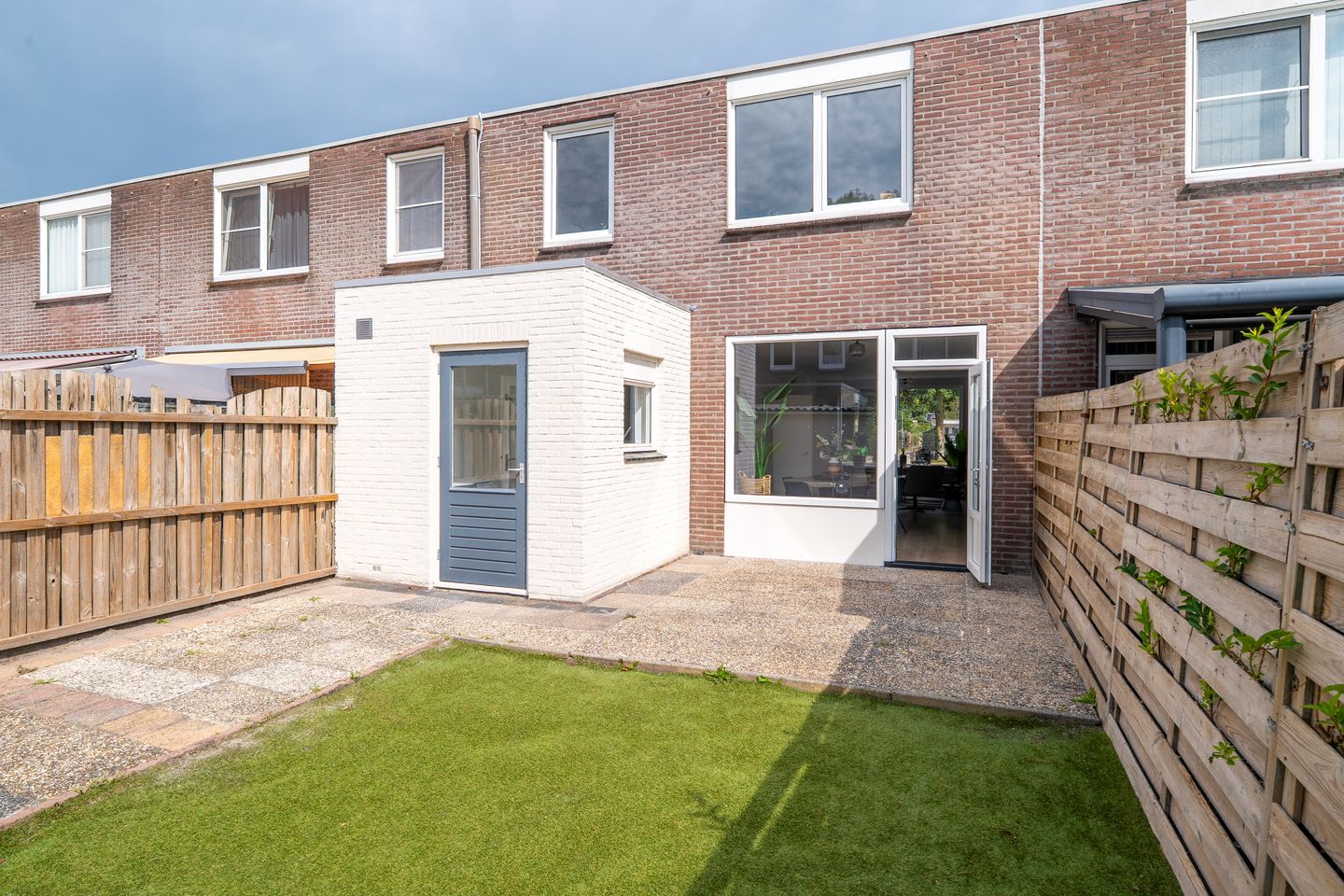 Photo 5 of Schorpioen 69