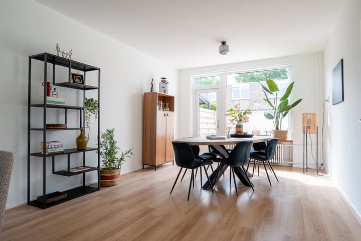 Foto 18 van Schorpioen 69