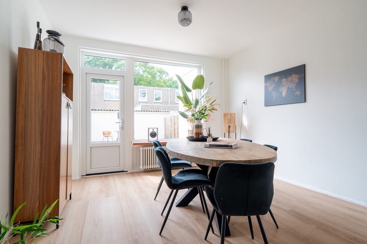 Foto 25 van Schorpioen 69