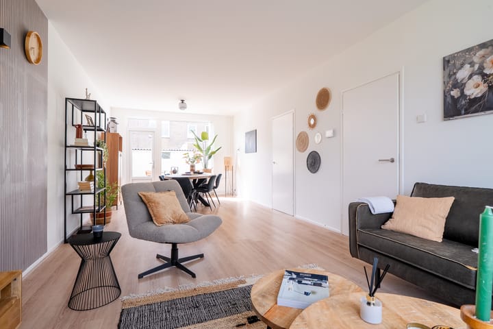 Foto 15 van Schorpioen 69