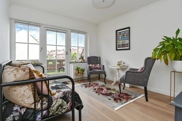 Photo 22 of Jan van Heelustraat 2