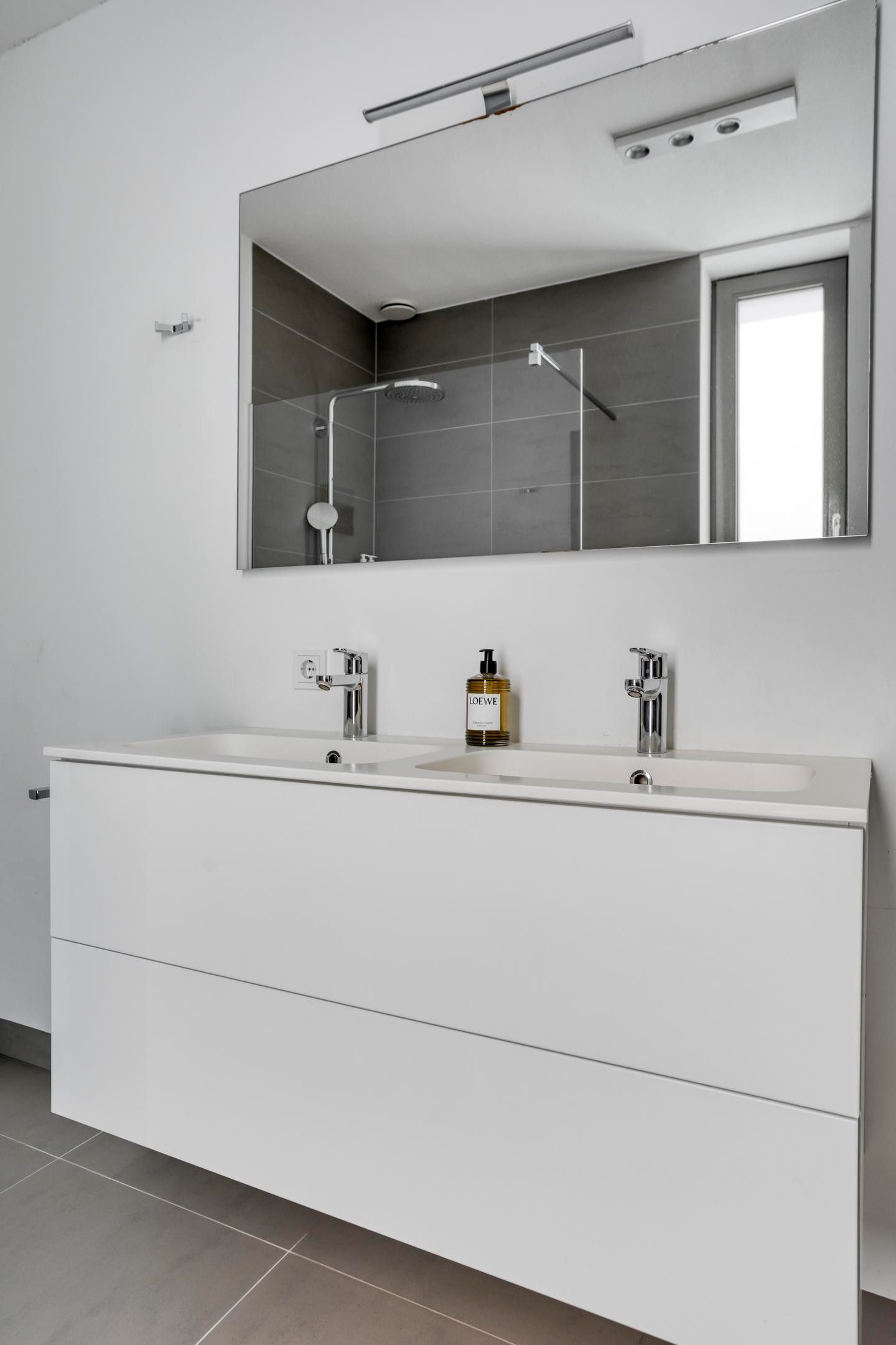 Foto 40 van Waterland 100