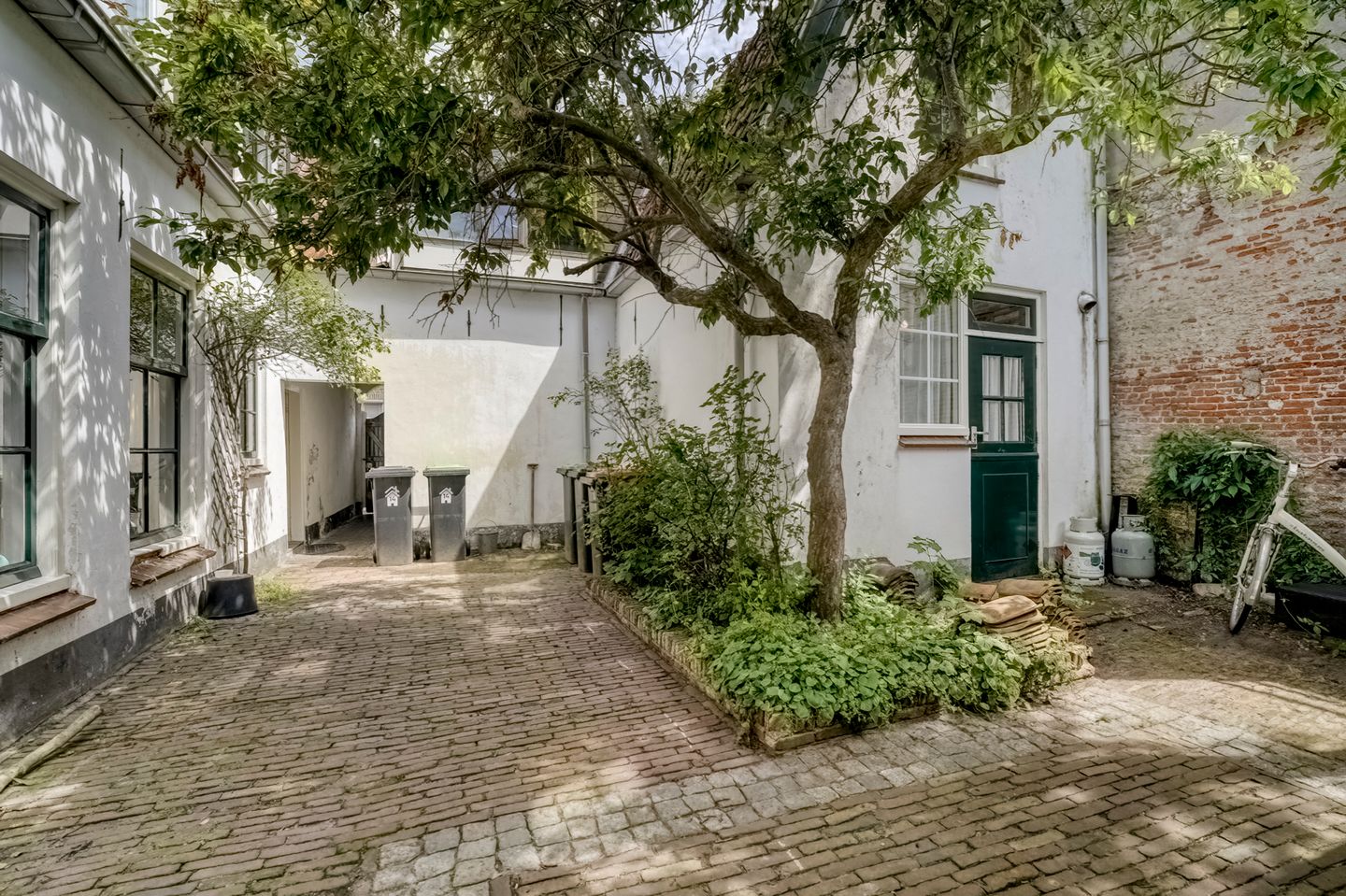 Foto 25 van Kerkstraat 12