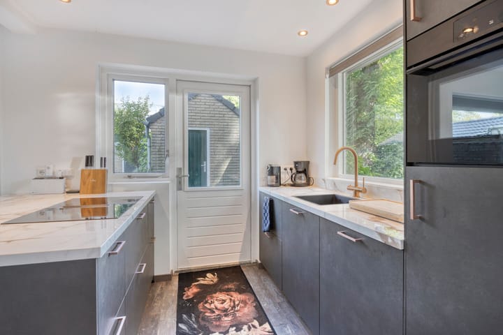 Foto 14 van Roggestraat 2