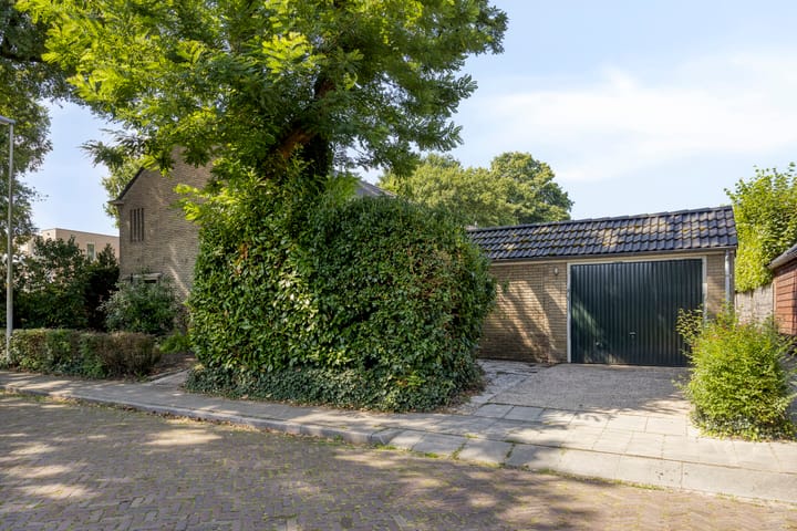 Foto 32 van Roggestraat 2