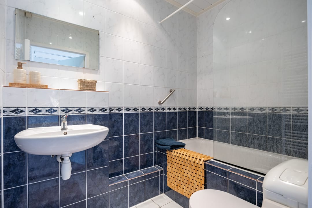 Photo 22 of Thorbeckestraat 101