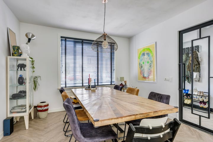 Foto 6 van Zeelsterstraat 215