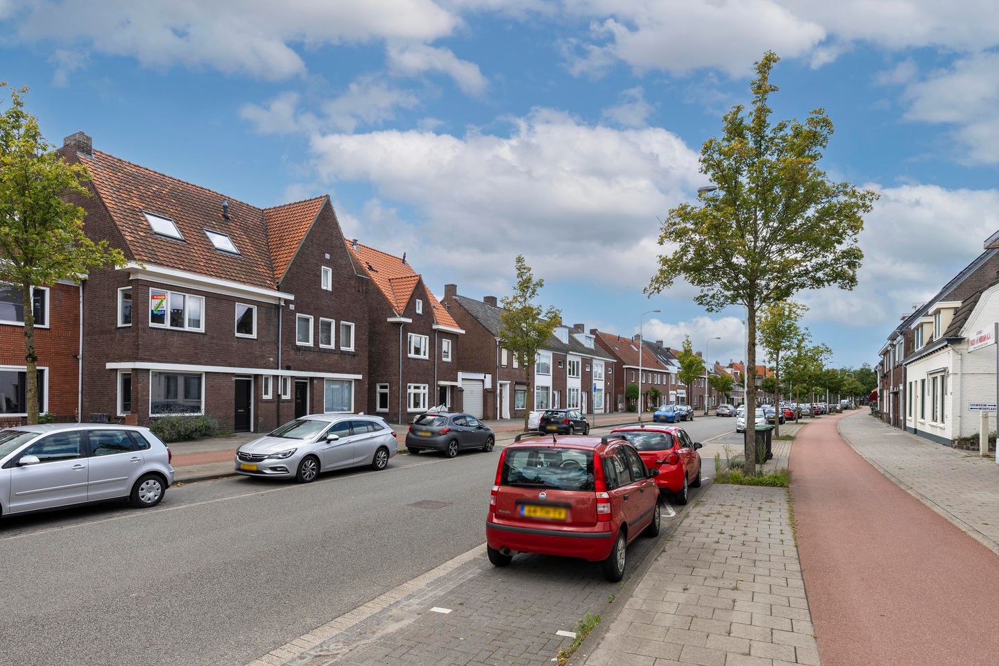 Photo 44 of Zeelsterstraat 215